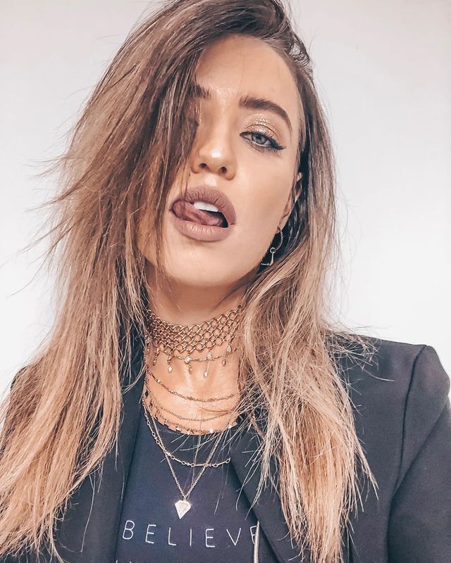 Зловживання обробкою стало причиною критики Наді Дорофєєвої - фото 348223