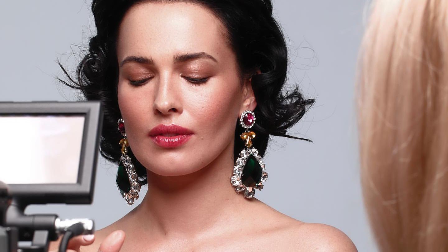 Даша Астаф'єва показала свою небезпечну фотосесію