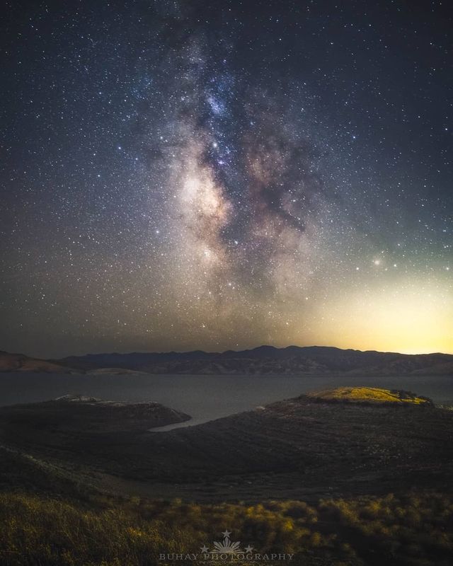 Космос поряд: вражаючі фото нічного неба з Землі - фото 348284