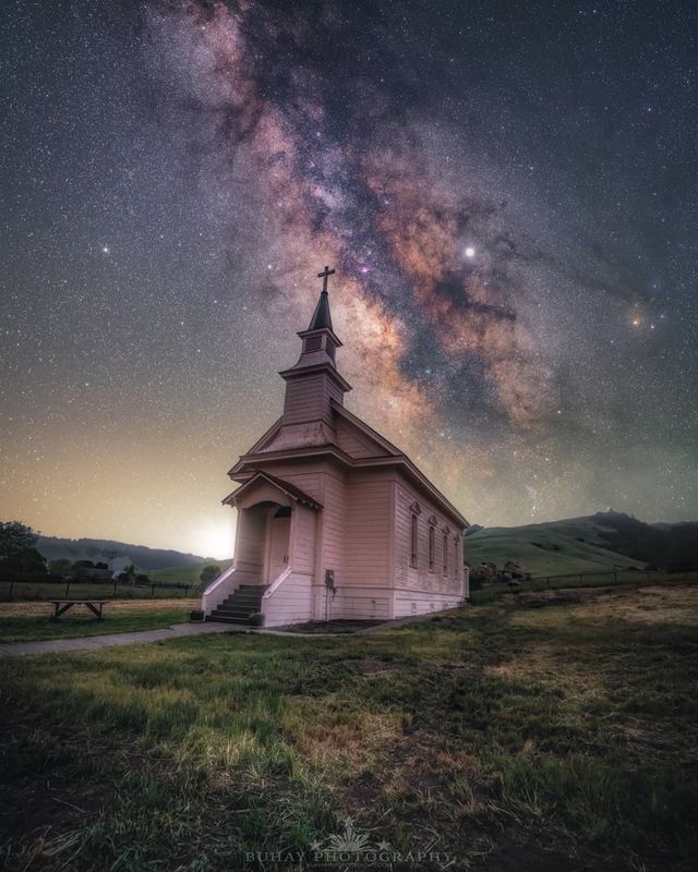 Космос поряд: вражаючі фото нічного неба з Землі - фото 348289