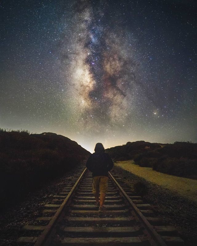 Космос поряд: вражаючі фото нічного неба з Землі - фото 348293