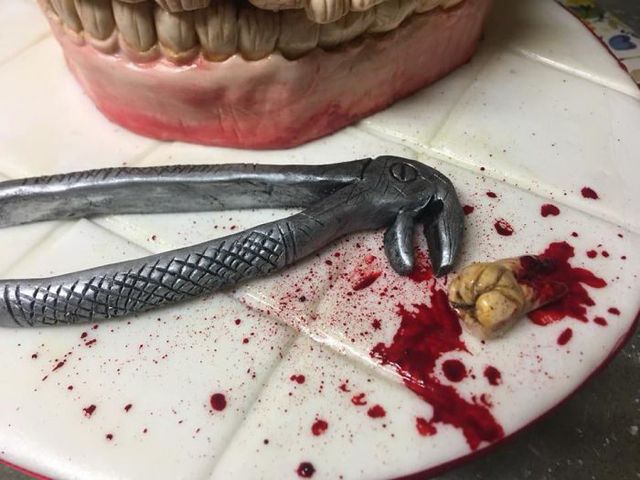 Десерти від цього майстра можуть не на жарт налякати - фото 348310