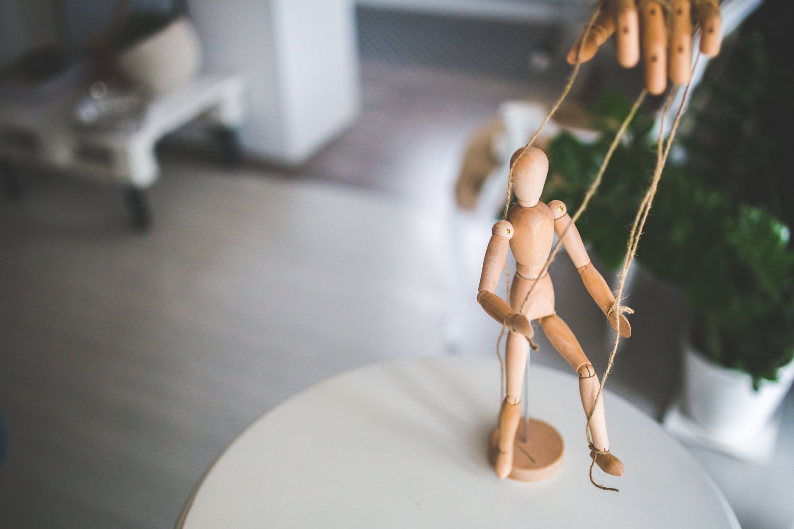 Ці знаки Зодіаку найкраще вміють маніпулювати людьми