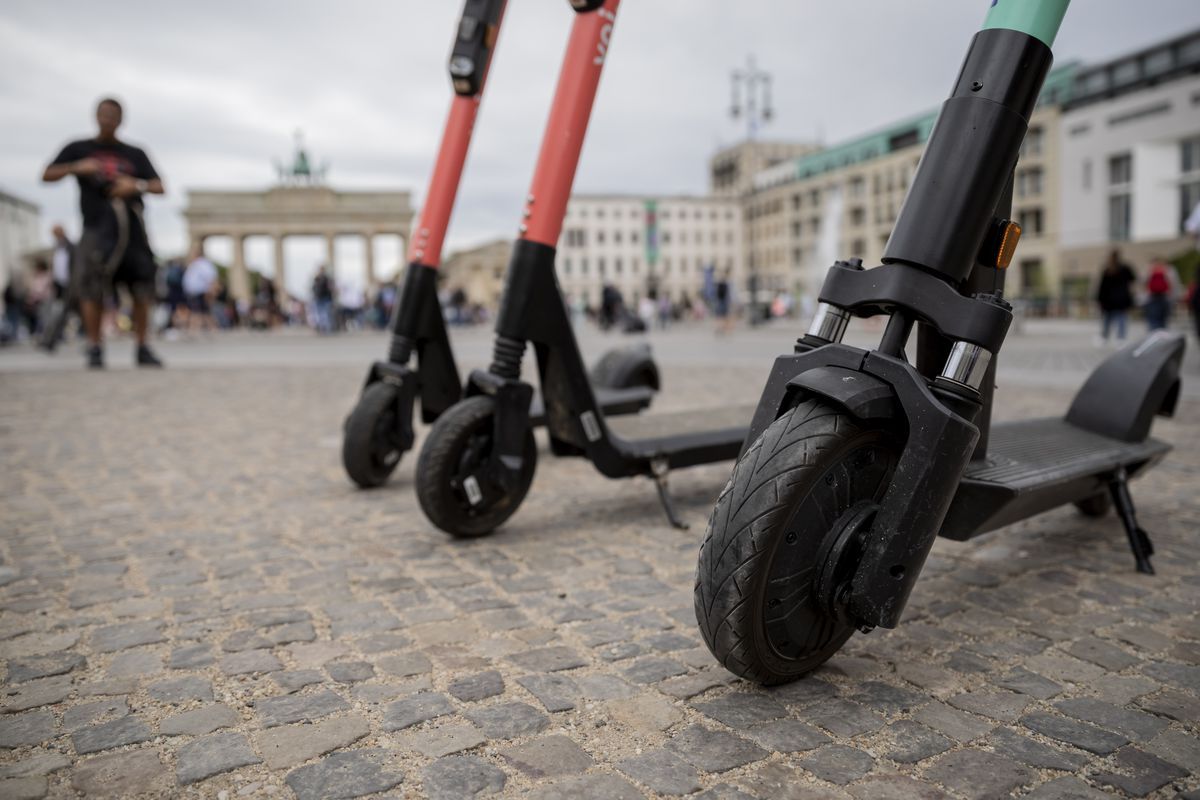 Segway анонсувала електросамокат з автопілотом