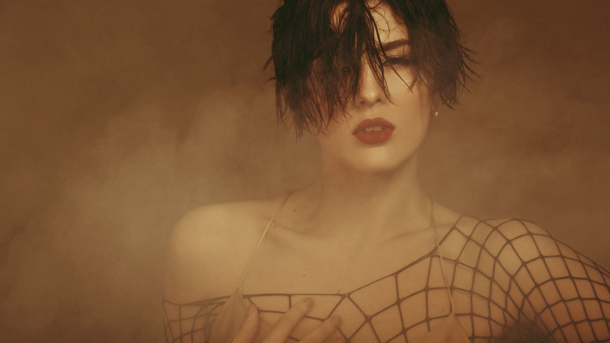 Епатажна MARUV - фото 1