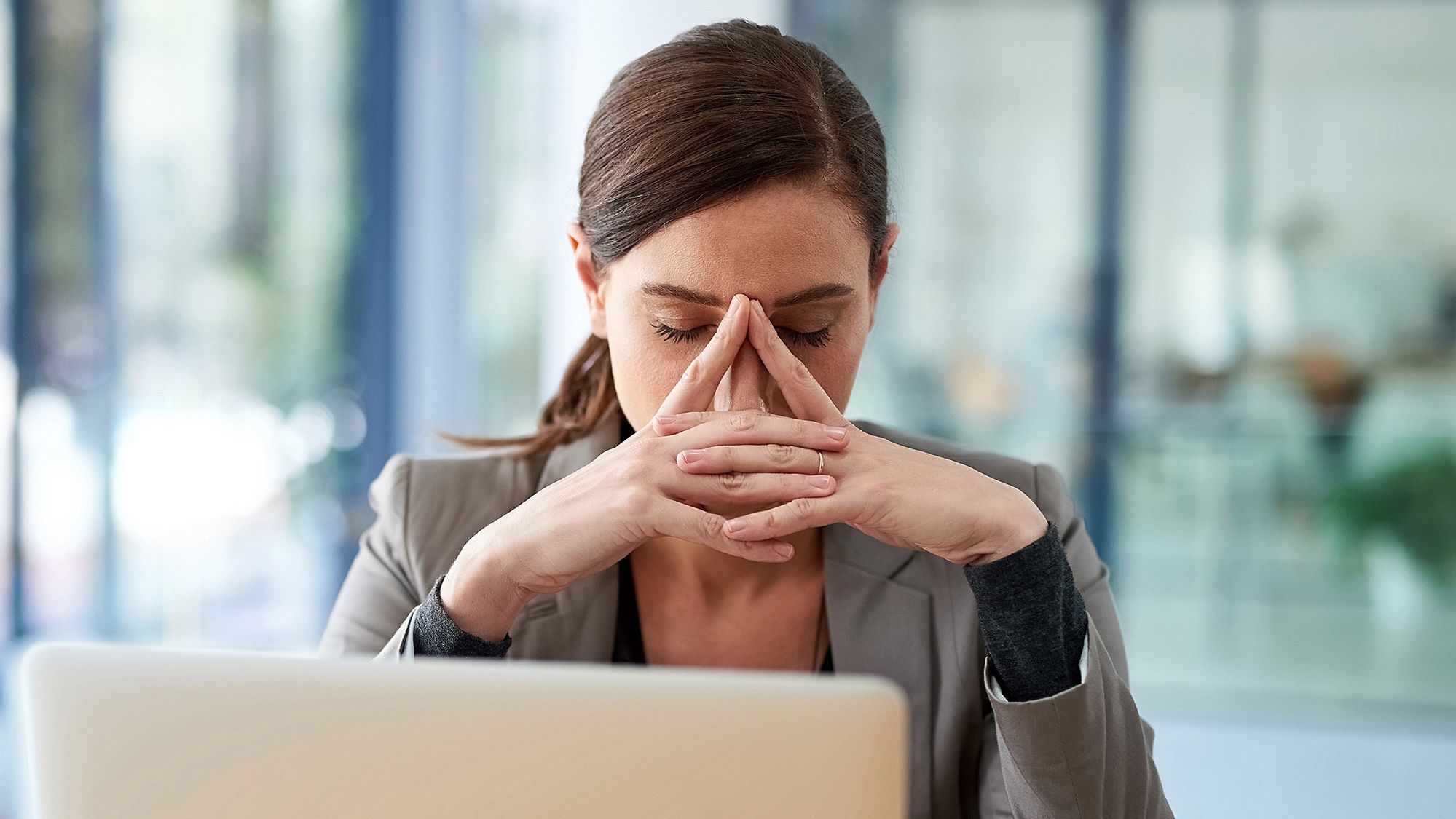 Чому жінкам не можна довго сидіти на стільці