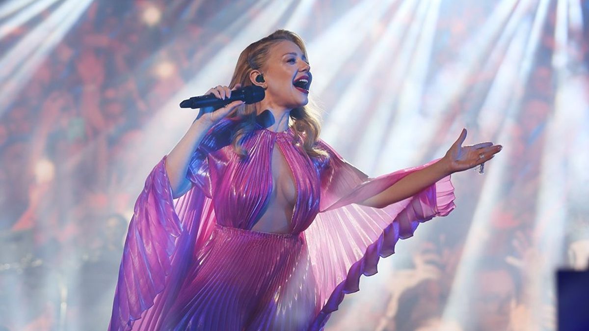 Тіна Кароль виконає гімн України на Ході Гідності: відео репетиції