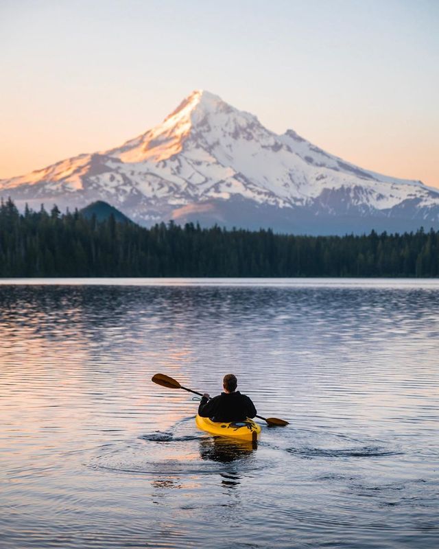 Фото цього американця надихають мандрувати світом: яскраві кадри - фото 349409