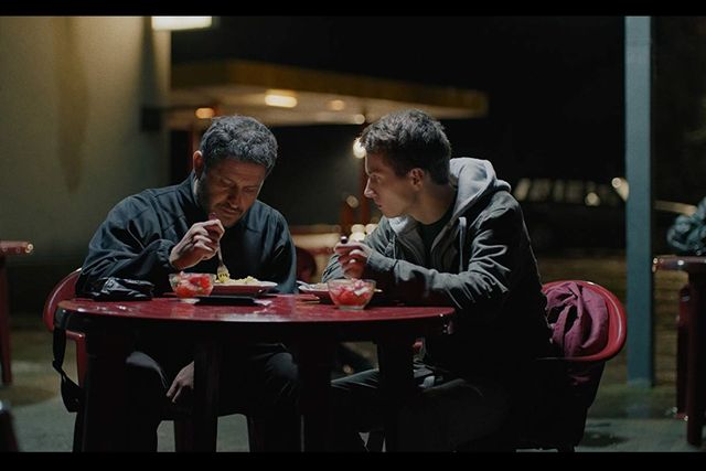 Кадр з фільму Додому - фото 349715