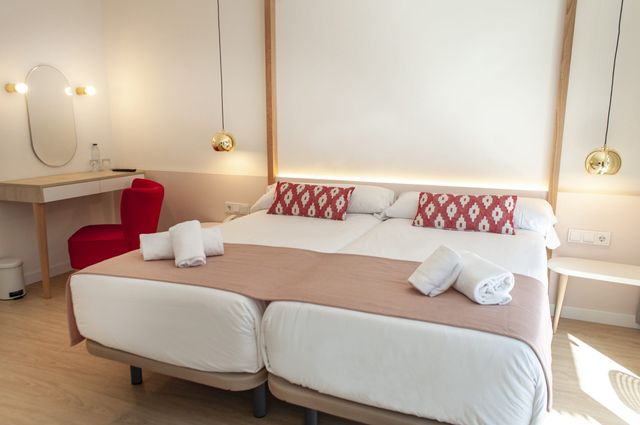 В Іспанії відкрили перший готель лише для жінок - фото 349724