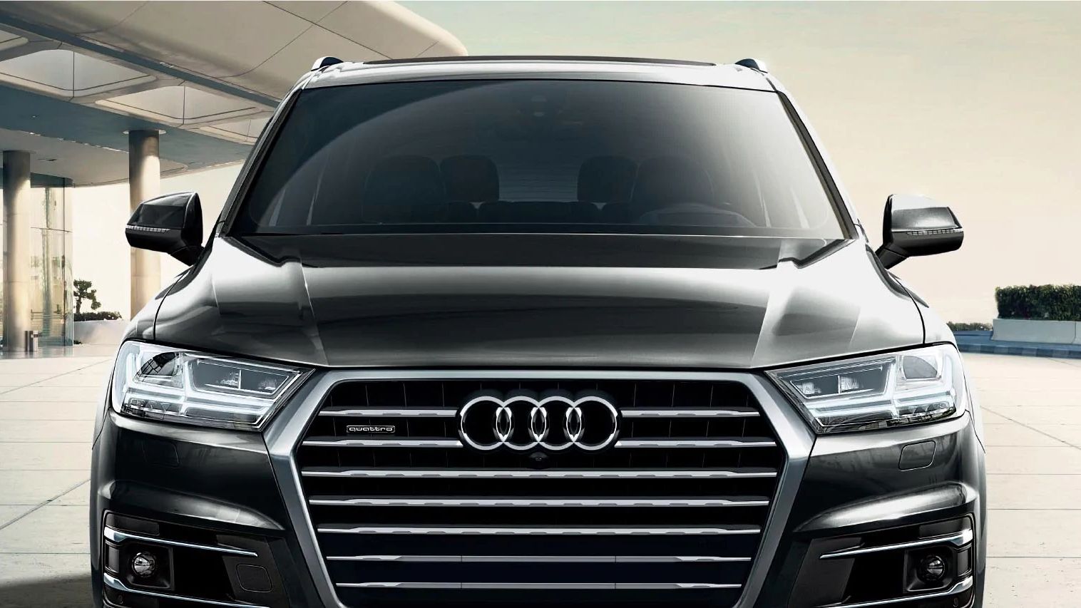 Audi готує дивний позашляховик без капота