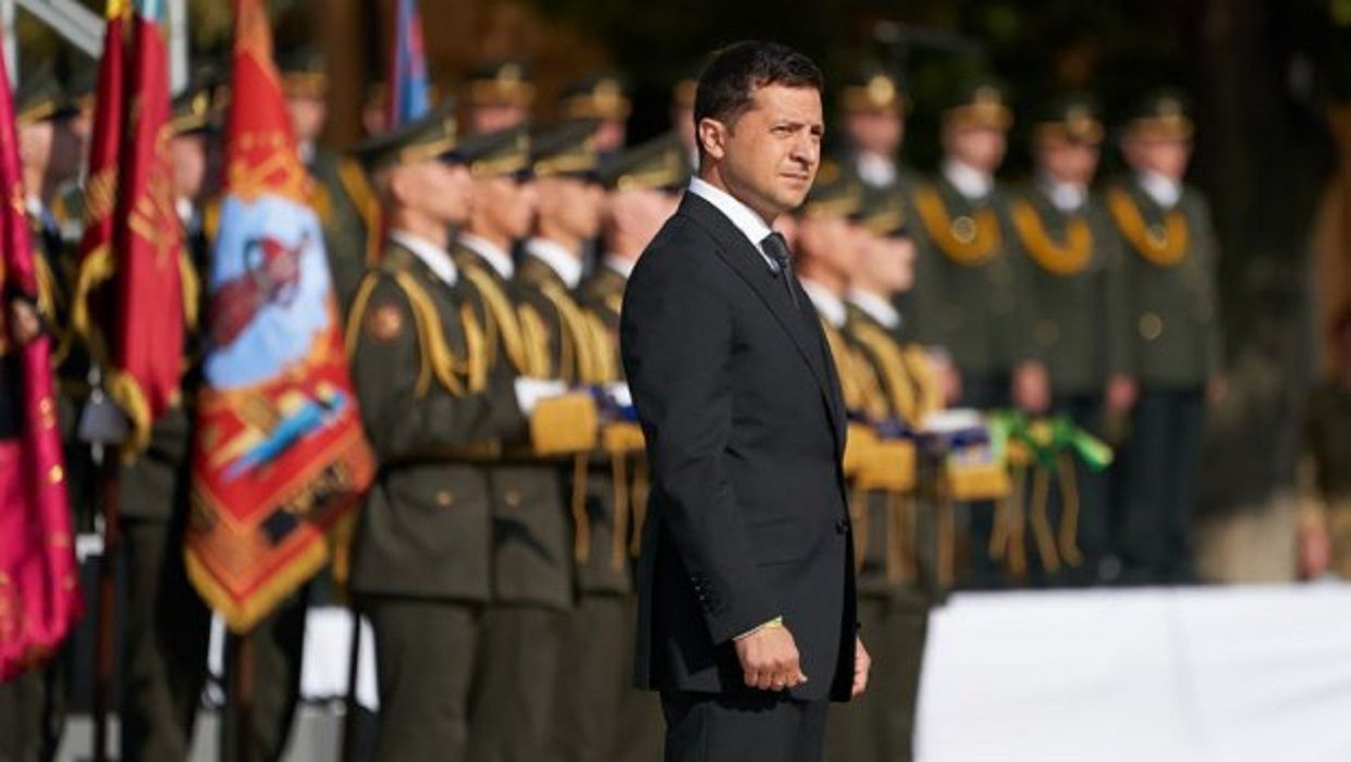 День пам'яті захисників України: Зеленський назвав дату