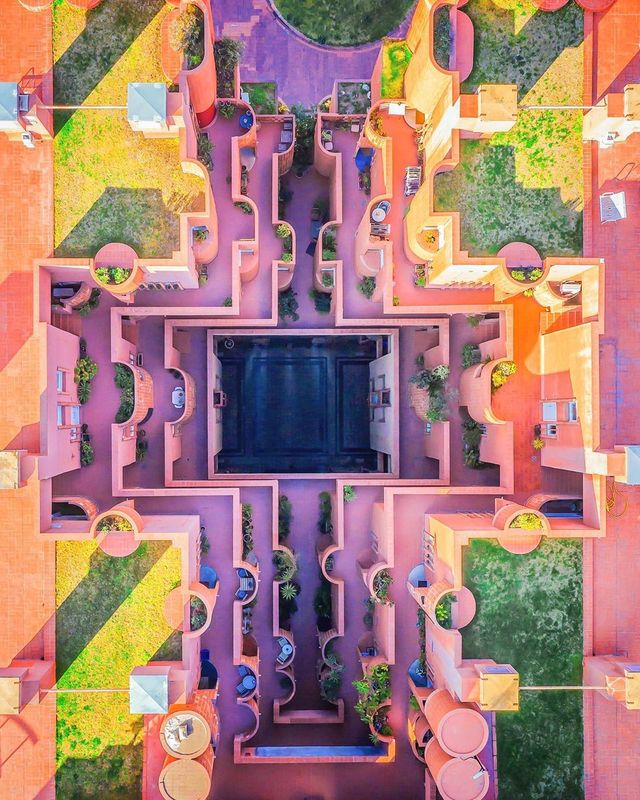 Вражаючі фото світу з висоти пташиного польоту: яскраві кадри - фото 350649