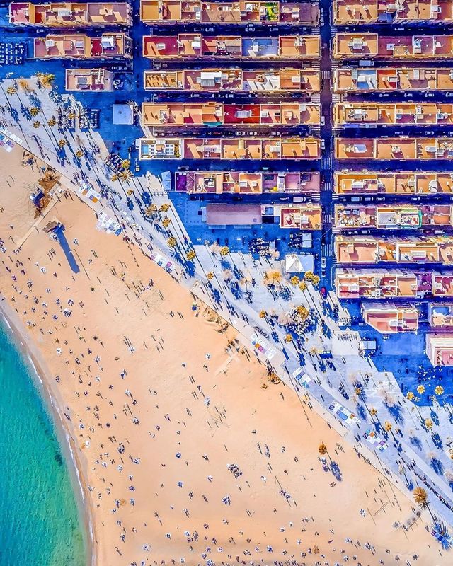 Вражаючі фото світу з висоти пташиного польоту: яскраві кадри - фото 350661