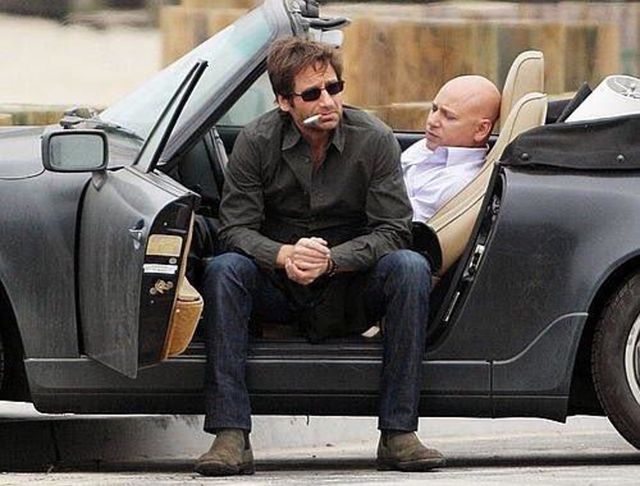 5 модників з улюблених серіалів, у яких чоловікам варто повчитися стилю - фото 351387