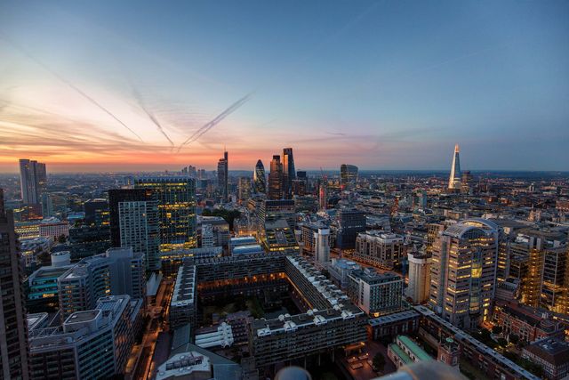 Руфер показує найефектніші краєвиди Лондона: яскраві фото - фото 351432