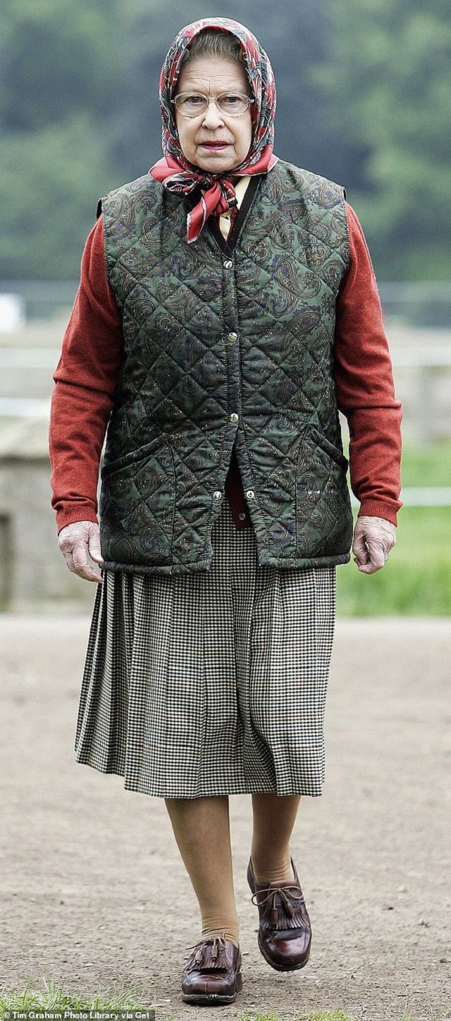 Королева Єлизавета ІІ - фото 351805