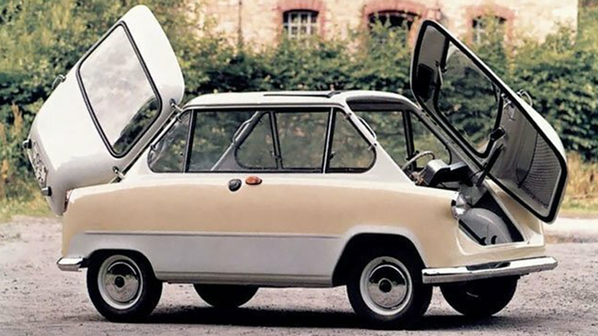 У мережі показали раритетну машину, в яку потрібно сідати через багажник і капот