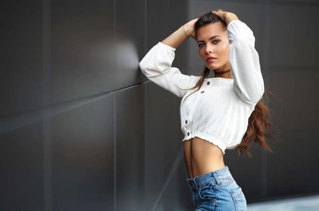 Ця українка претендує на звання Міс Італія 2019: гарячі фото - фото 352115