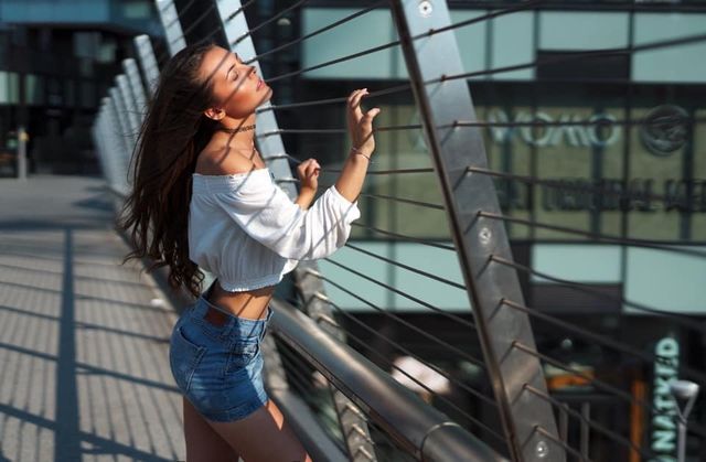 Ця українка претендує на звання Міс Італія 2019: гарячі фото - фото 352116