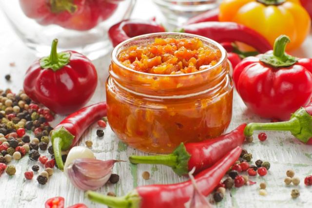 класична аджика з помідорів та перцю - фото 352123