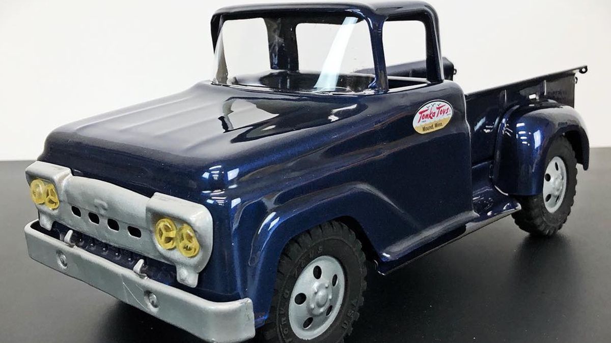 Блогер розслабляє користувачів реставрацією іграшок - фото 1