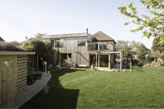 200-річний котедж перетворили на сучасний дім: ефектні фото - фото 352352