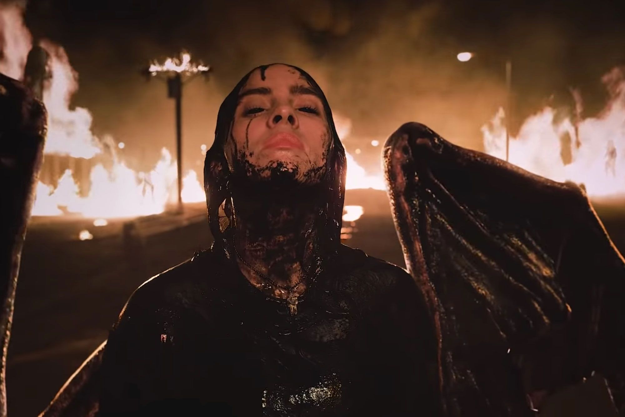 Біллі Айліш стала грішним янголом у кліпі All the good girl go to hell: дивіться онлайн