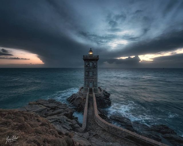 Мінімалістичні краєвиди Франції, які приковують погляд - фото 352584