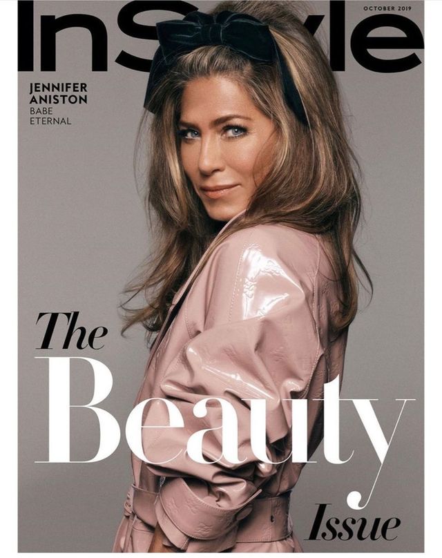 Дженніфер Еністон здивувала омолодженим обличчям - фото 352727