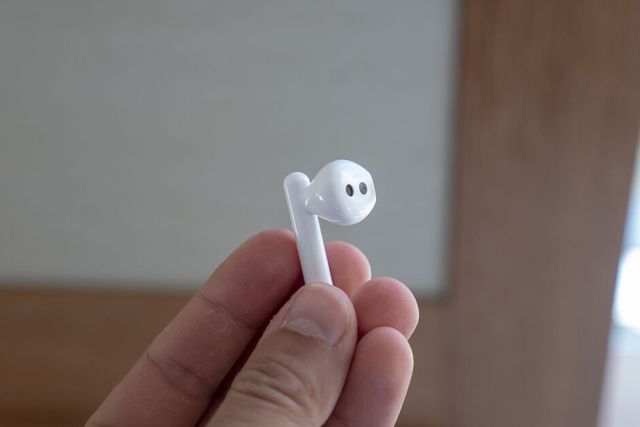 Представлено Huawei FreeBuds 3: так виглядає справжній конкурент AirPods - фото 352953