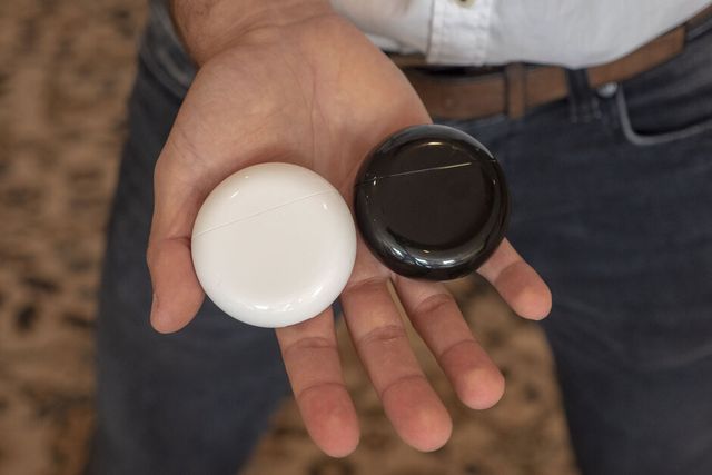 Представлено Huawei FreeBuds 3: так виглядає справжній конкурент AirPods - фото 352955