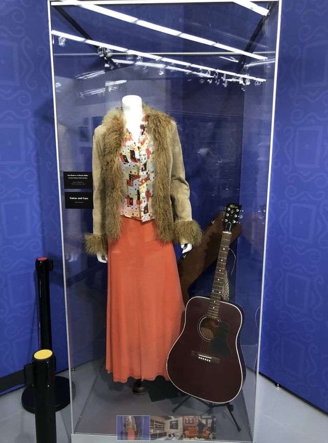 У Нью-Йорку відкрили музей серіалу Друзі (фото) - фото 353075