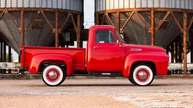 Класичний Ford 1953 року випуску пустять з молотка - фото 353469