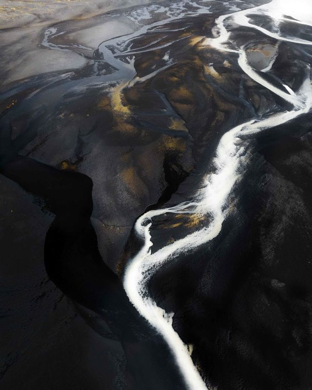 Неймовірні фото Ісландії, які надихають на мандри - фото 353504