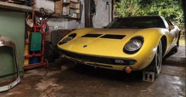 У мережі показали оригінальну жовту Lamborghini - фото 353667