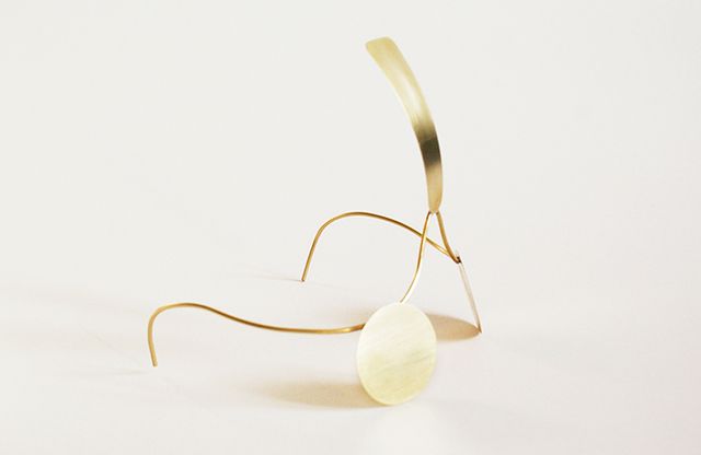 Ця прикраса робить обличчя невидимим для системи розпізнавання (фото) - фото 353869