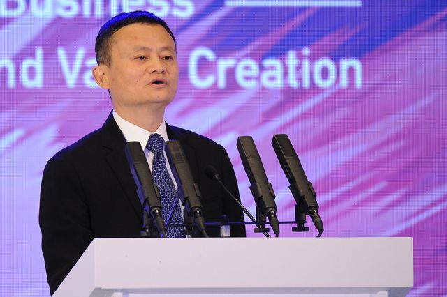 Наразі він посідає 21 сходинку у Forbes- фото 354070