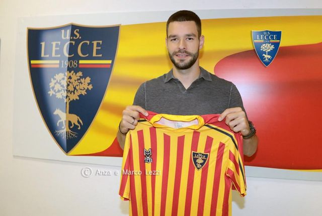 Названі зарплати зірок збірної України - фото 354152