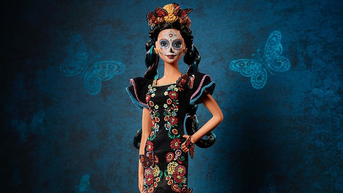У продажу з'явиться Барбі в чорній сукні і з моторошним гримом: фото