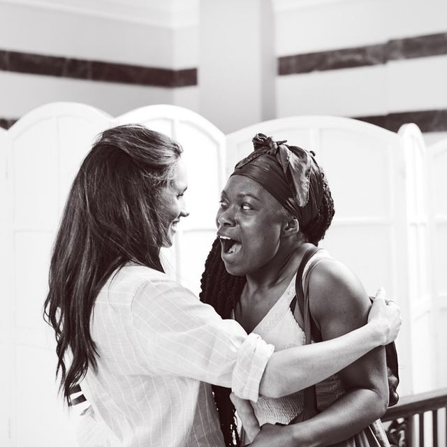 Меган Маркл представила колекцію ділового одягу - фото 354727