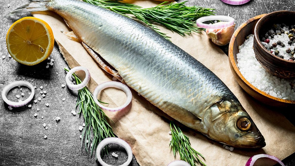 Ця бюджетна і смачна риба покращує роботу судин