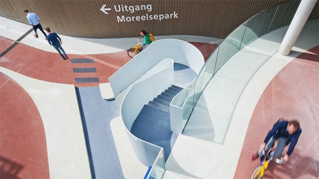 Як виглядає найбільший у світі велопарк: ефектні кадри з Нідерландів - фото 354879