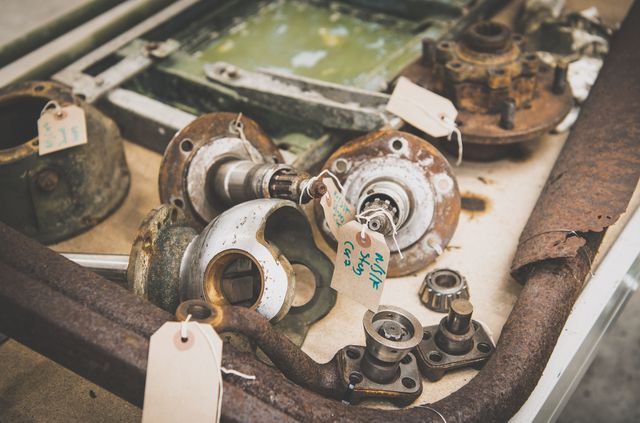 Land Rover повернув на дорогу позашляховик 1948 року - фото 354956