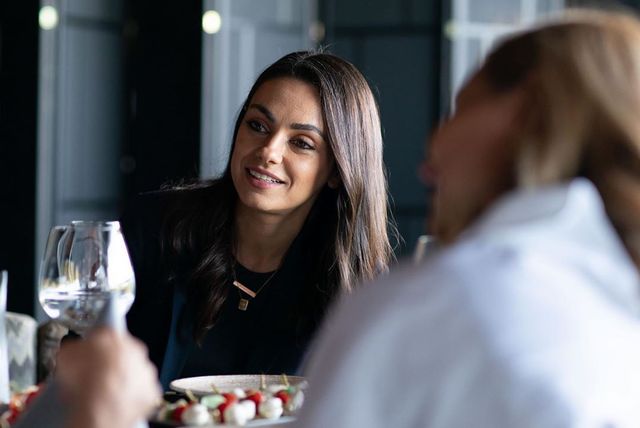 Дружина Зеленського викликала ажіотаж в мережі знімком з Мілою Куніс - фото 355150