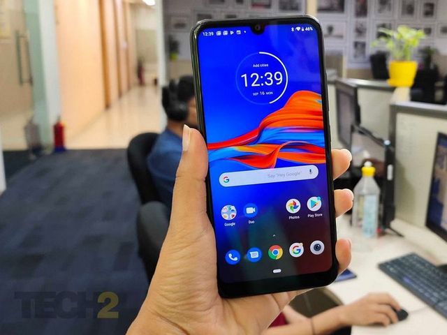 Motorola анонсувала бюджетний Moto E6s - фото 355485