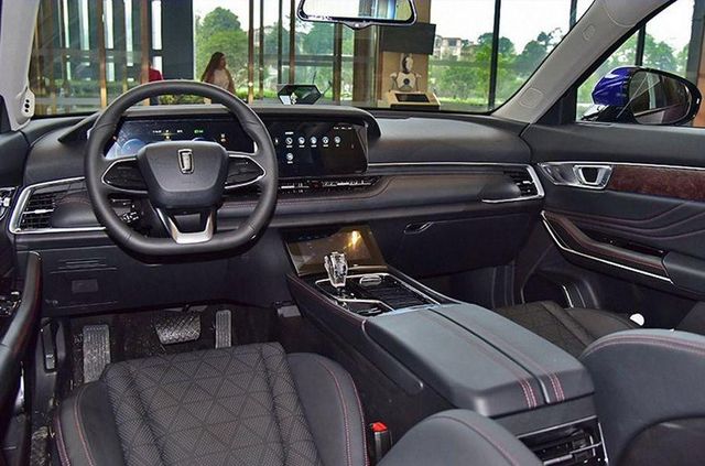 Китайці показали конкурента Range Rover Velar - фото 355519