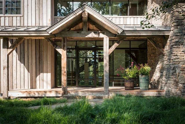 Як виглядає ідеальний дім для відпочинку на краю лісу (фото) - фото 355717