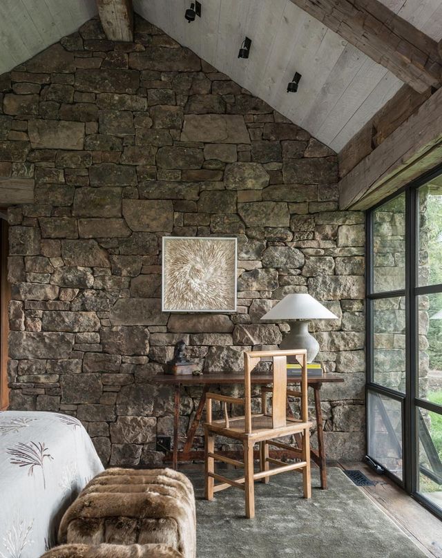 Як виглядає ідеальний дім для відпочинку на краю лісу (фото) - фото 355720