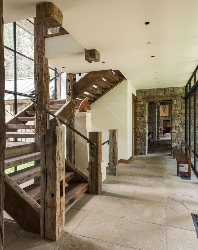 Як виглядає ідеальний дім для відпочинку на краю лісу (фото) - фото 355724